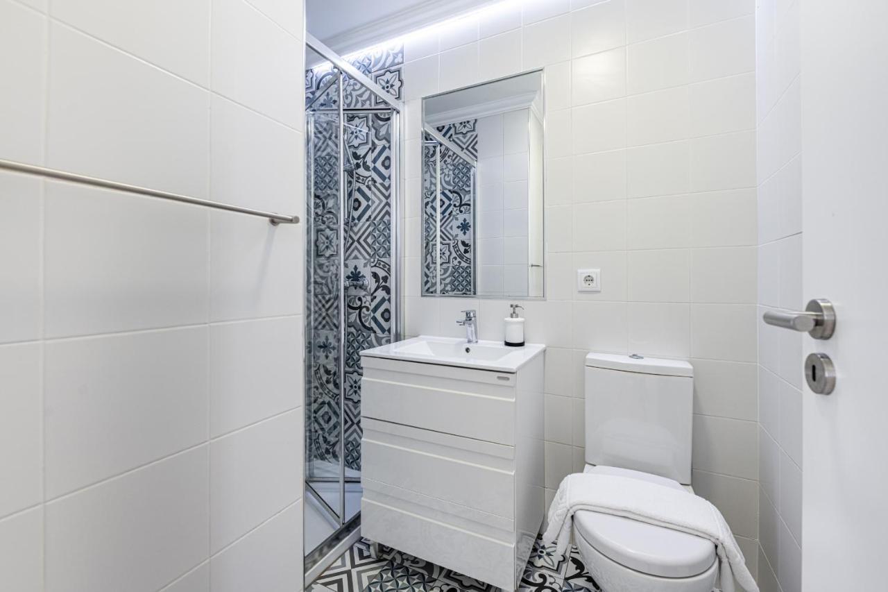 Vibrant Host Solutions - Heroismo'S Metro Porto Buitenkant foto